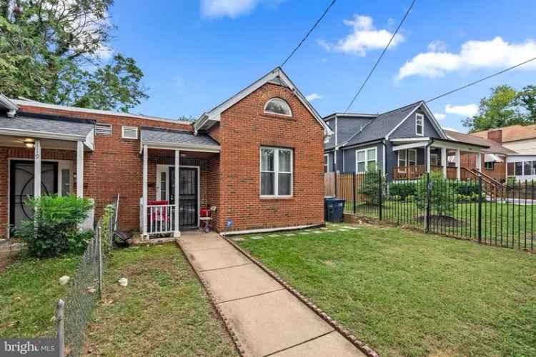 House For Sale in 117, Upsal Street Southeast, Washington, District of Columbia