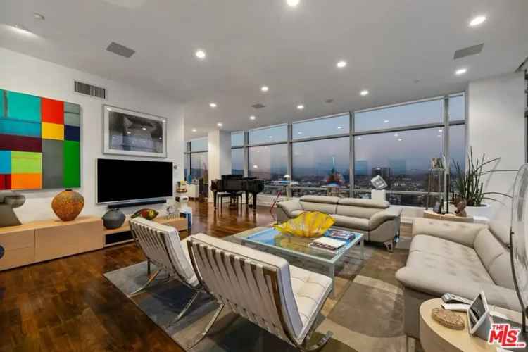 House For Sale in 900, West Olympic Boulevard, Los Angeles, California