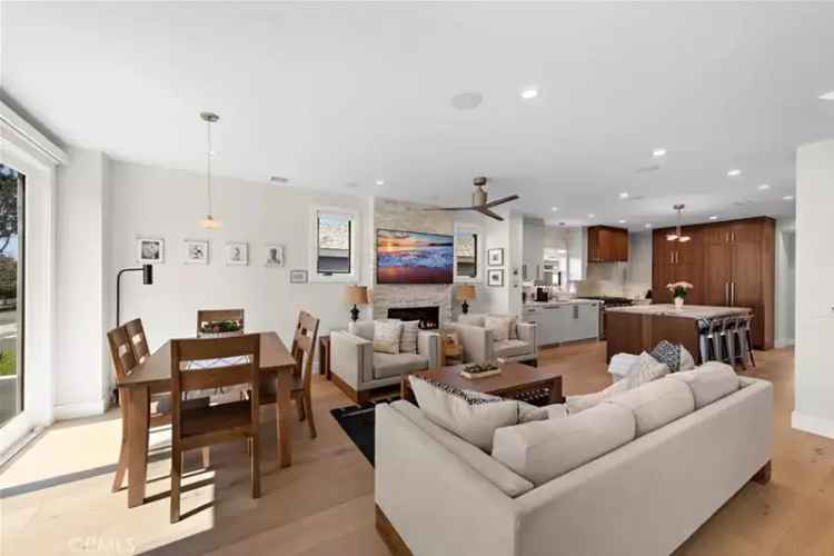 House For Sale in 703, Larkspur Avenue, Newport Beach, California