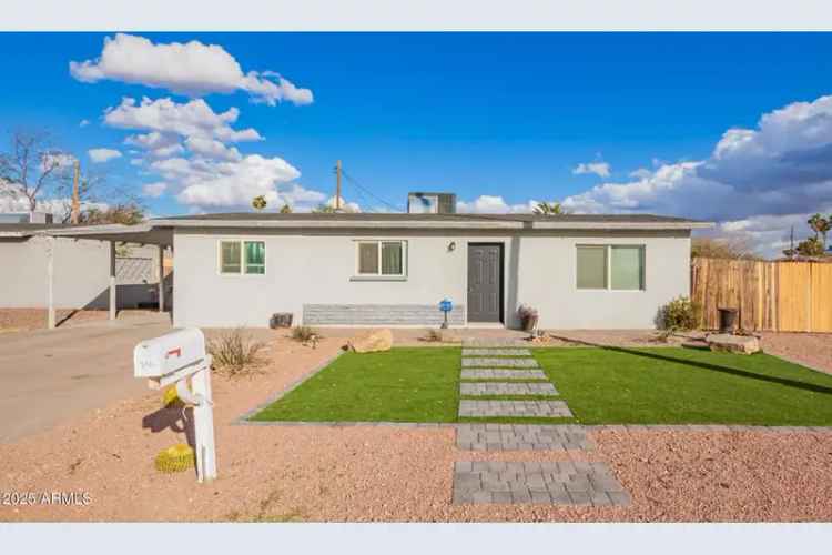 Charming Buy Single Level Home in Phoenix with Spacious Backyard