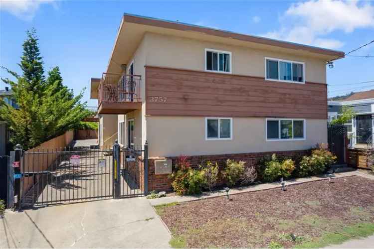 House For Sale in 3757, 39th Avenue, Oakland, California