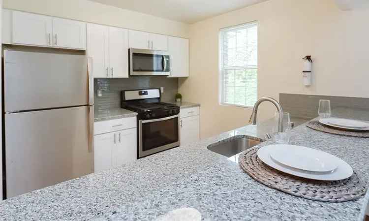 Rent Spacious Apartments Near Villanova University with Great Amenities