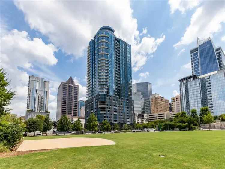 Rent Apartments in Uptown Charlotte with Modern Amenities