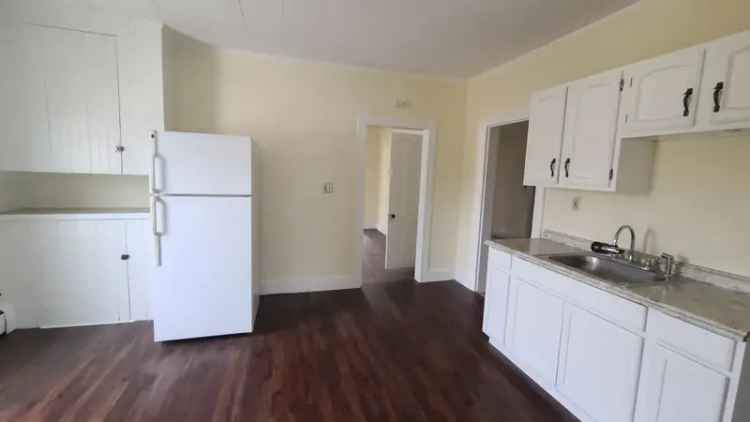 Rent 3 Bedroom Apartment in Heart of Philmont with Heat Included