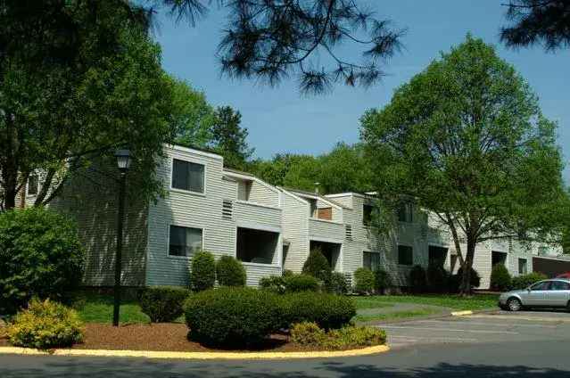 Rent Apartments with Modern Amenities in Rocky Hill