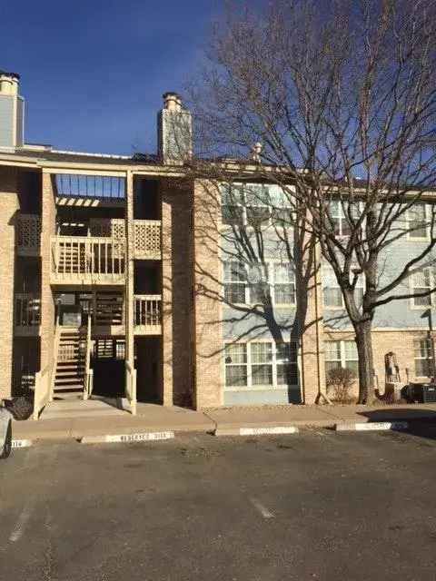 For Rent: 2 Bedroom 1 Bath Condo Near SouthGlenn Mall