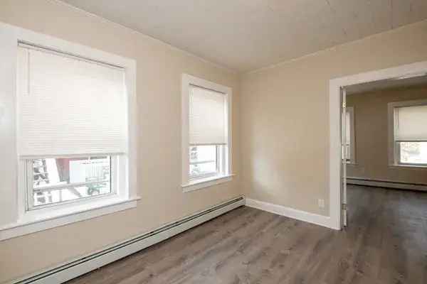 Rent 2nd Floor Apartment Unit in Beverly with Deck and Parking