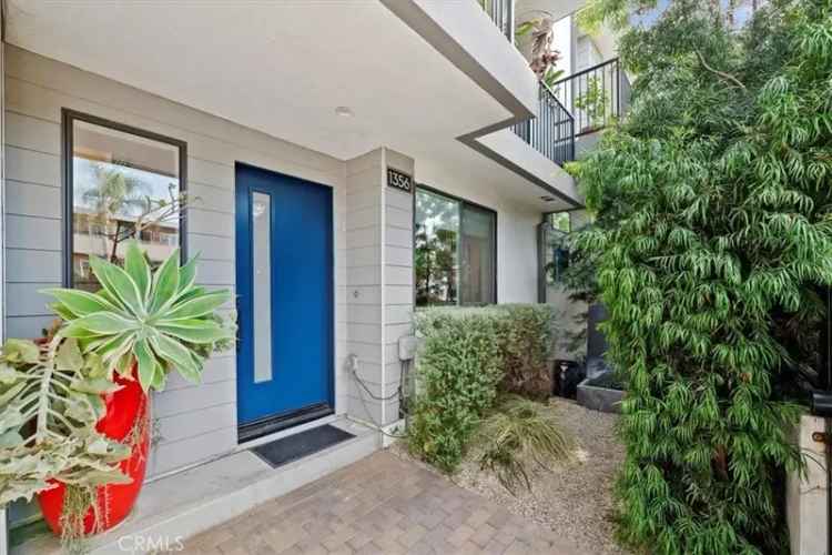 House For Sale in West Hollywood, California