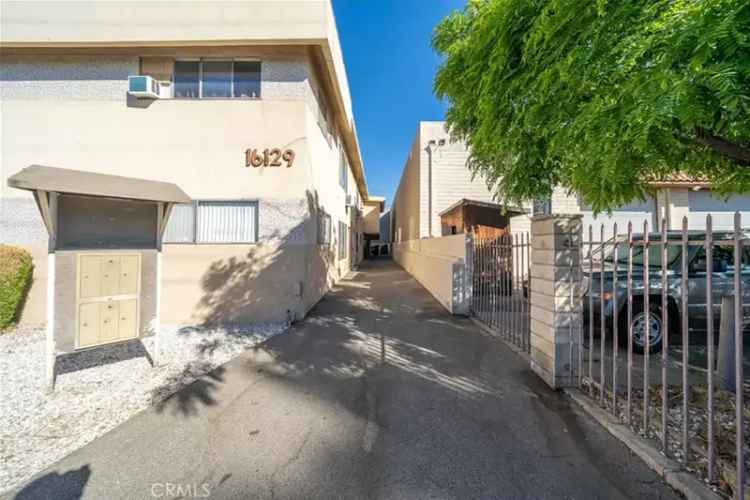 Apartment Building for Sale in Van Nuys with Multiple Units