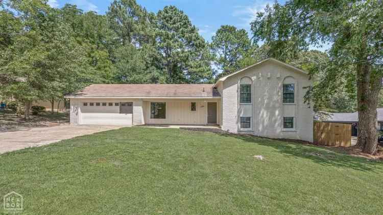 House For Sale in 2108, Indian Trails Street, Jonesboro, Arkansas