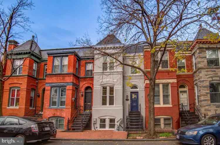 House For Sale in 1208, Linden Place Northeast, Washington, District of Columbia