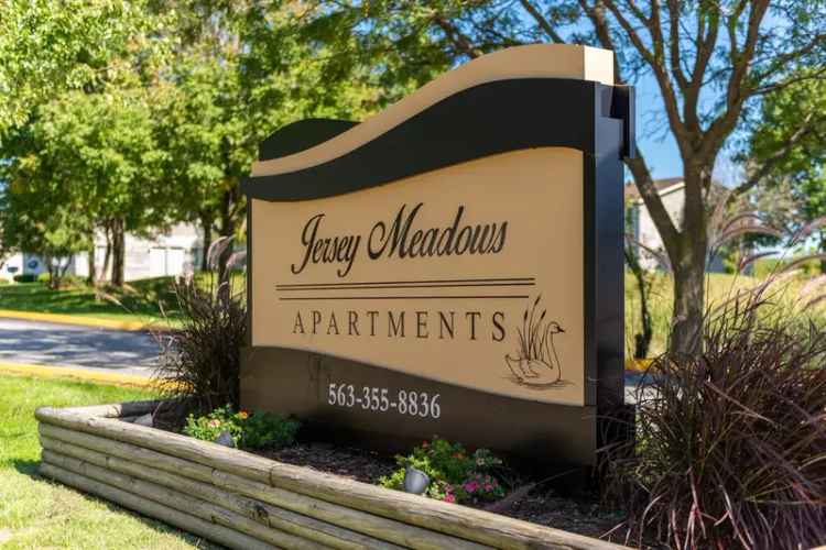 Rent Cozy Apartments in Davenport with Modern Amenities and Pet Friendly