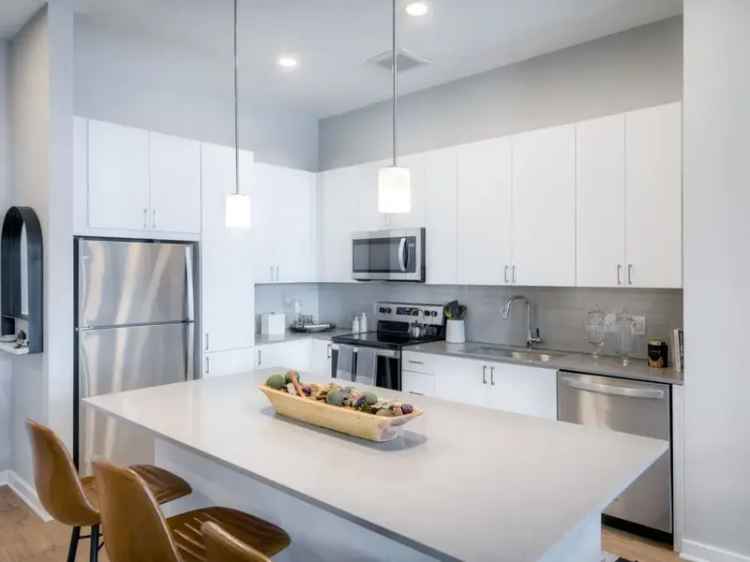 Rent Apartments at Avalon Towson with Great Amenities and Features