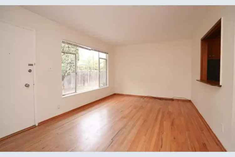 Duplex buy in Willow Glen with renovation potential and separate utilities