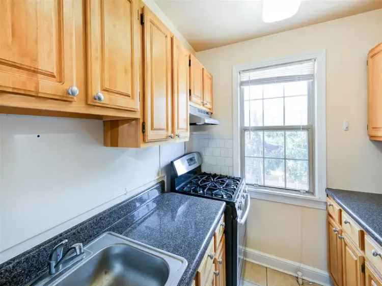 Rent Apartments in Adams Morgan with Modern Features Near Howard University