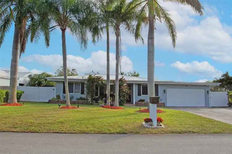 House For Sale in 808, Mission Hill Road, Boynton Beach, Florida