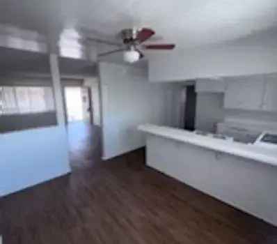 Spacious 3 Bedroom Apartments for Rent Near 110 Freeway