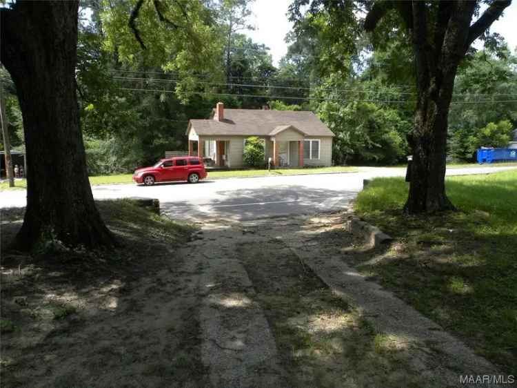 Rent Vacant Lot for Business in Shaded Area