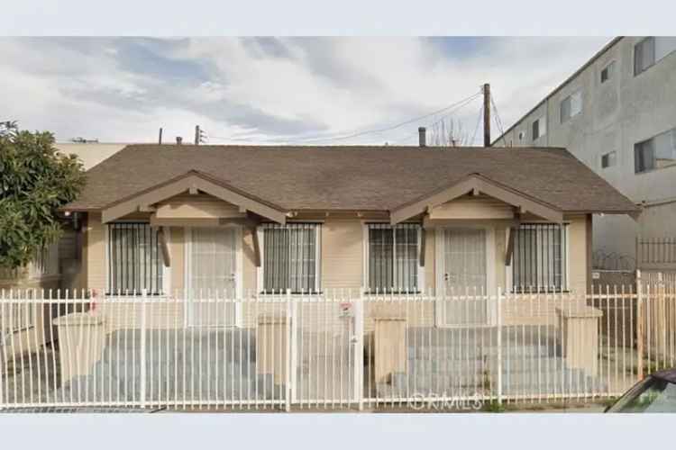 Buy Duplex With Two Units Located in a Great Location