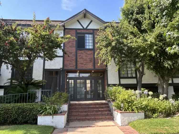 Rent Burbank Apartments With Convenient Location and Comfortable Living