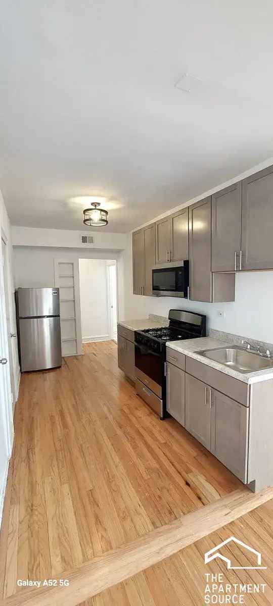 Apartment for Rent Bright with Stainless Steel Appliances and Parking