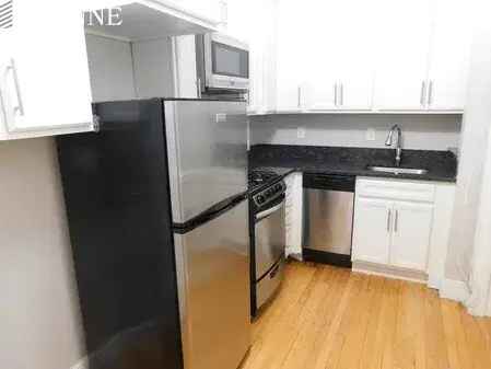 Rent 1 Bedroom Condo Near Harvard Law School with Modern Amenities