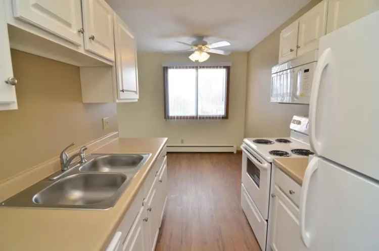 Rent Newly Renovated Apartments in Burnsville with Amazing Amenities