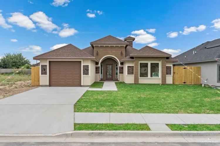 New Construction Home for Sale in Alamo with Spacious Living and Modern Features