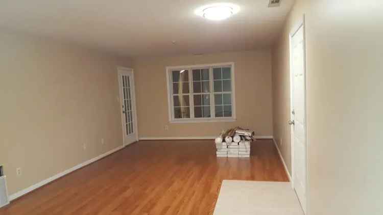 Rent Apartment in Pike Creek with Two Bedrooms and Bathrooms