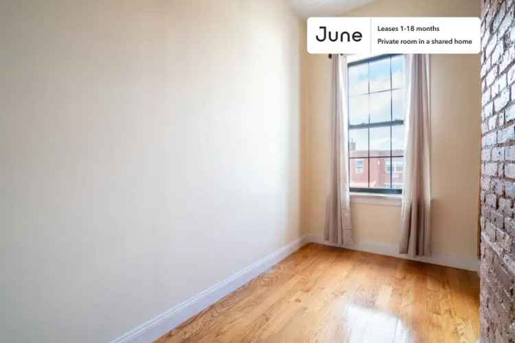 Rent Twin Bedroom in Bushwick 3 Bedroom Apartment with Flexible Lease