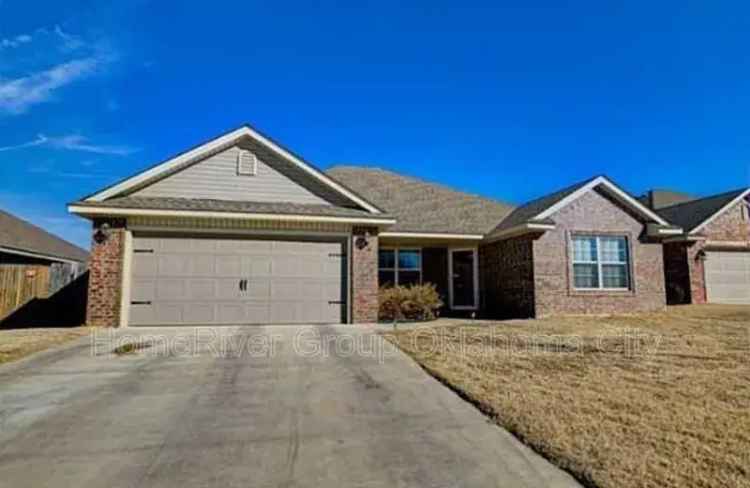 Rent Beautifully Updated Home in Mustang OK with 4 Beds and 2 Baths