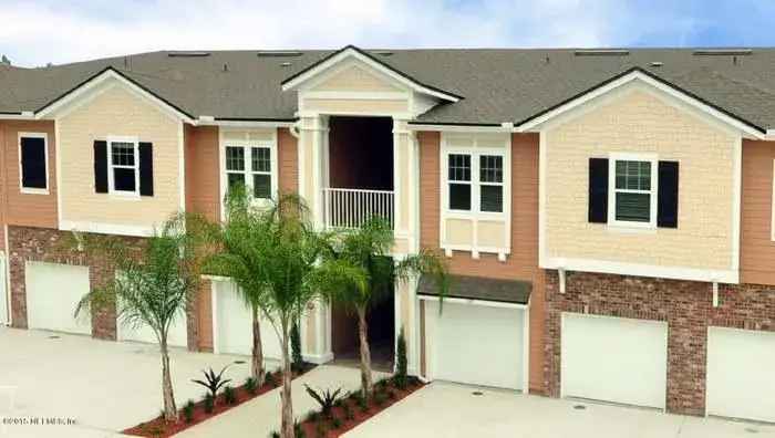 Rent Townhouse with 3 Bedrooms and Access to Gym in St Augustine