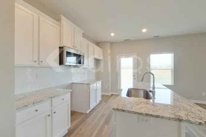 Rent Stunning Single Family Home in Rivers Crossing with Modern Features