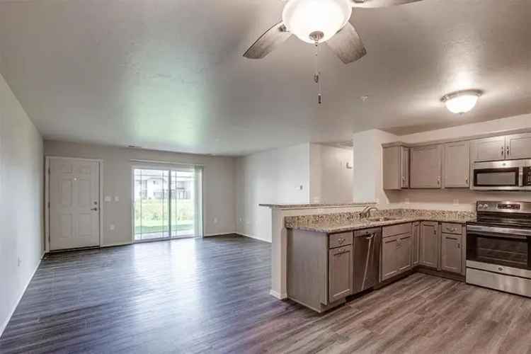 Rent 2 Bedroom Apartments in Morgan Park Estates with Unique Amenities