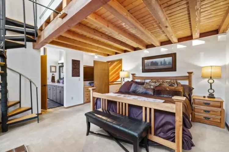 Rent Beautiful Remodeled Ski Home in Keystone with Hot Tub and Sauna