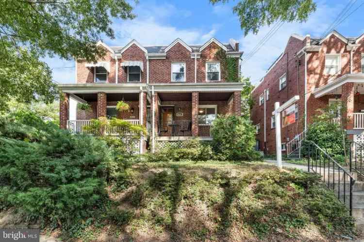 House For Sale in 4631, 12th Street Northeast, Washington, District of Columbia