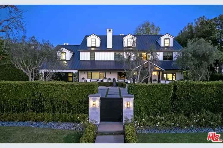 Luxury buy estate in Brentwood Park with 7 bedrooms and modern amenities