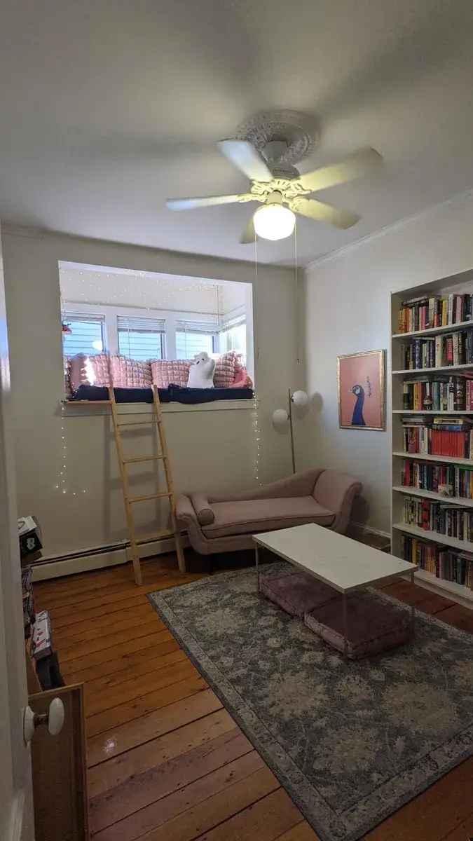 Rent Huge Apartment with High Ceilings Near Broadway and Atwells Ave