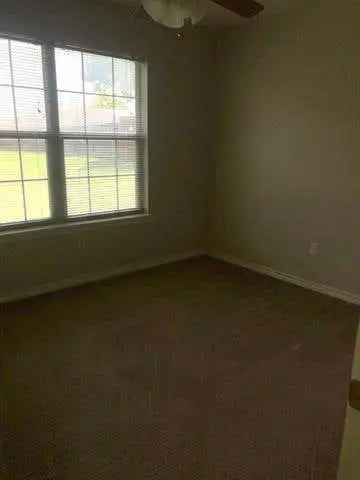 Rent 2 Bedroom Duplex in Wylie School District with Covered Parking