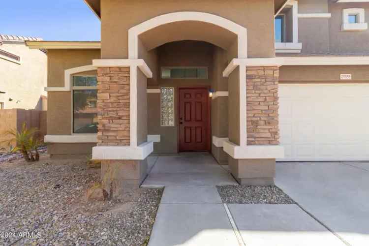 Buy House in Buckeye Arizona with Pool and Spacious Bedrooms