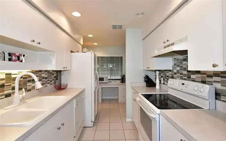 Rent Furnished Apartment Unit in the Meadows with Amenities