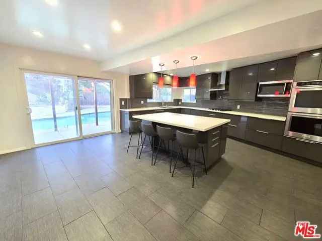 House For Sale in 3057, Laurel Canyon Boulevard, Los Angeles, California