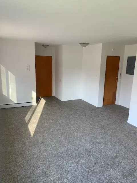 Rent Apartments at River Oaks in Niles Michigan with Free Utilities