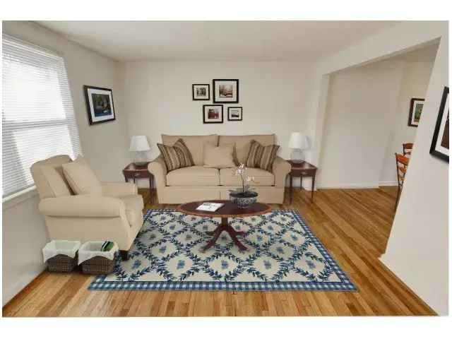 Rent Apartment in Albany NY with Hardwood Floors and Pet-Friendly Community