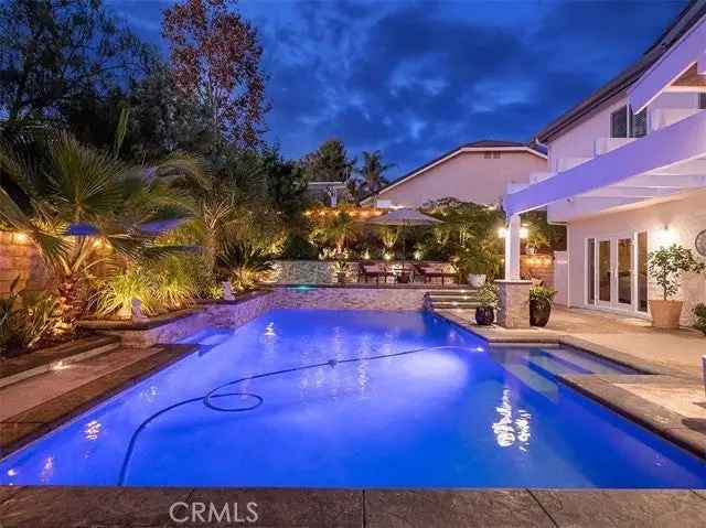 House For Sale in 21861, Montbury Drive, Lake Forest, California