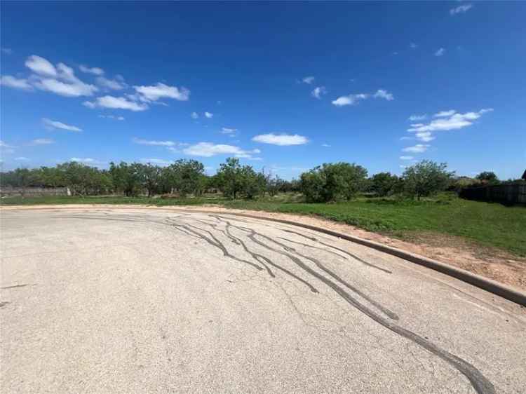 Buy Land in Vaquero Ranch Gated Community with 1.445 Acres