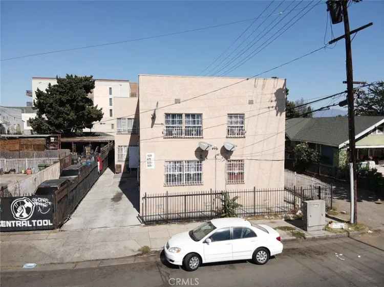 House For Sale in 625, East 49th Street, Los Angeles, California