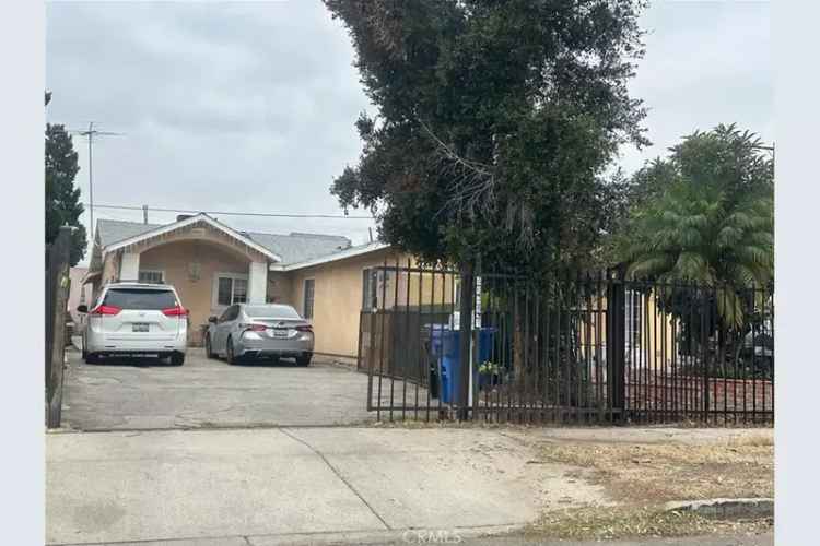 Rent Triplex with Three Units in North Hollywood