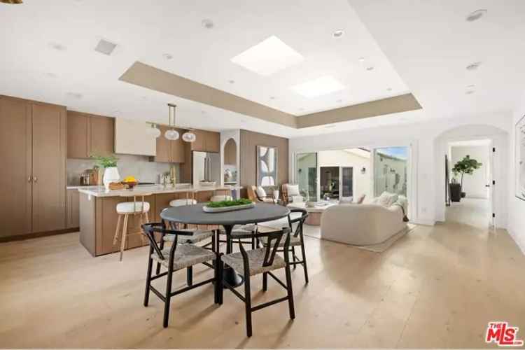 House For Sale in 6436, West 80th Place, Los Angeles, California