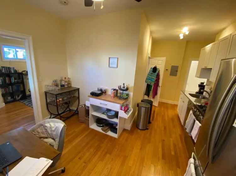 Rent Studio Apartment Unit in Sullivan Square with Modern Amenities